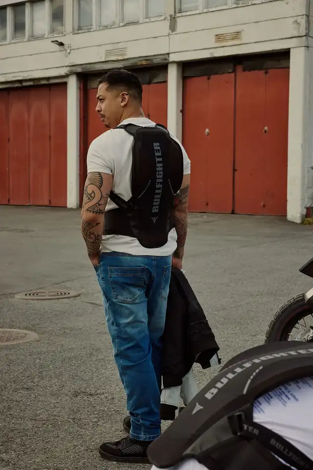 Bullfighter Panzer Ryggskinne Lvl.2 