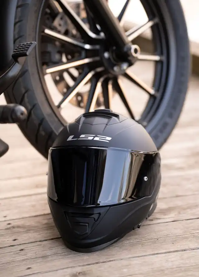 LS2 MC-Hjelm FF800 Storm II Matt Svart 