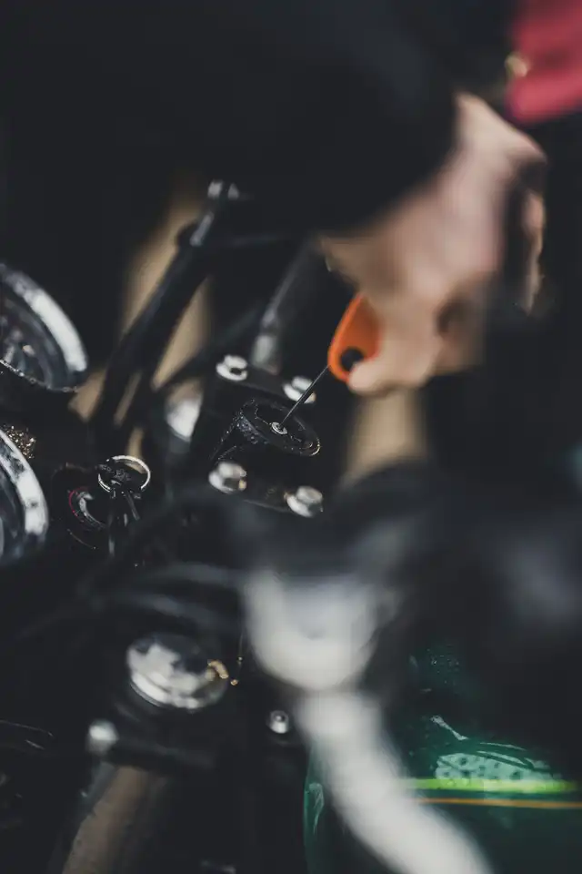 Beeline Bar Clamp Mount for Moto II 