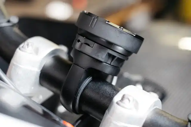 Beeline Moto II 12 VPowered Mount Modul 