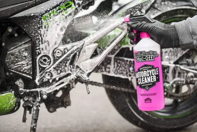 Muc-Off 1 Liter Bike Cleaner M/Spray Vår mest solgte MC-Vask 