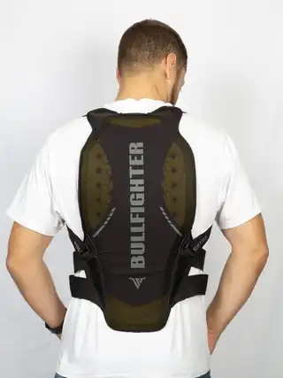 Bullfighter Panzer Ryggskinne Lvl.2