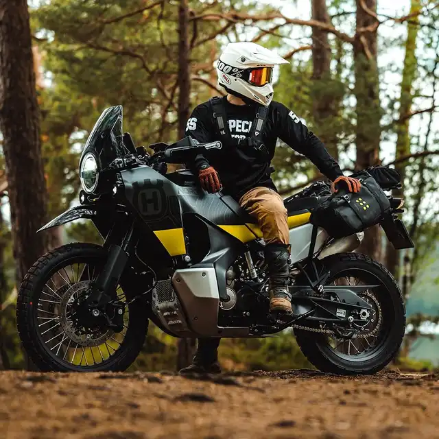 KRIEGA OS-BASE HUSQUARNA NORDEN 901 Bagasjesystem til OS-Vesker 