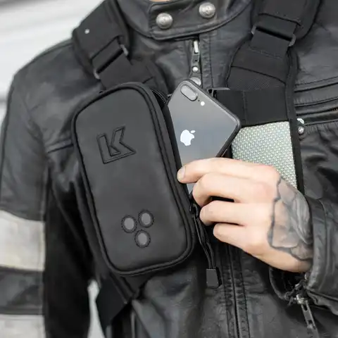 KRIEGA HARNESS POCKET XL - Left En lomme som festes til ryggsekk