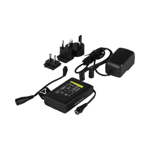 Battery + Charger Macna, 12V 6A