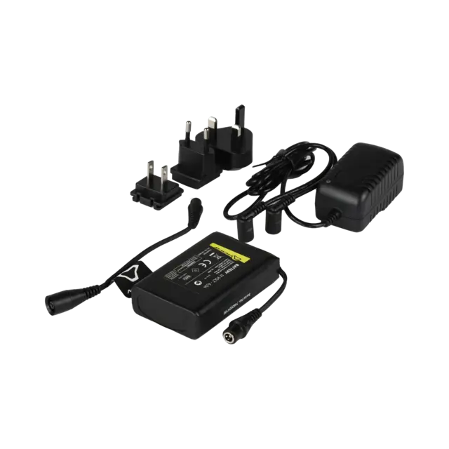 Battery + Charger Macna, 12V 6A 