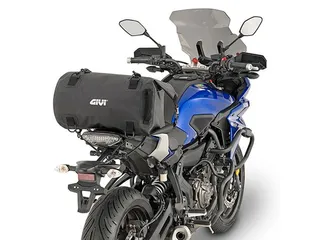 Givi EA114BK Vanntett Easy 30L til sete eller bak