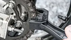 Muc-Off Motorcycle Chain Brush Kjedebørste fra Muc-Off