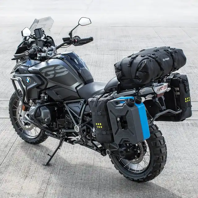 KRIEGA OVERLAND FUEL 4,5 L / 1,19G BLACK Bensinkanne på 4,5L 