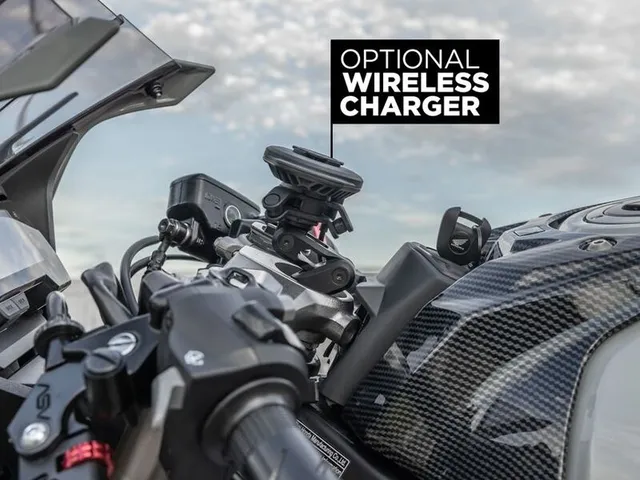 QUAD LOCK Fork Stem Mount QUADL MOTORCYCLE FORK STEM MOUNT 