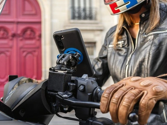 QUAD LOCK Brake Reservoir Phone Mount V2 QUADL BRAKE RESERVOIR MOUNT V2 