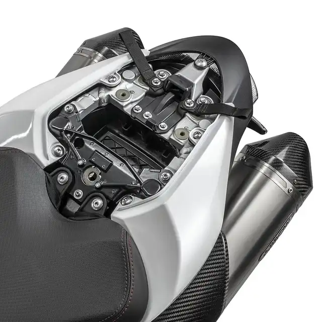 KRIEGA SPEED TRIPLE FIT KIT Drypack-montering til Speed Triple 