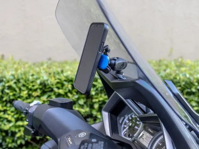 QUAD LOCK 360 Dual Pivot Arm - Medium QUADL 360 ARM DUAL PIVOT MEDIUM 