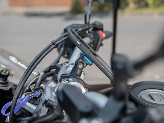 QUAD LOCK Knuckle Adaptor QUADL MOTORCYCLE KNUCKLE ADAPTOR 