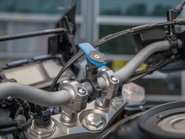 QUAD LOCK Knuckle Adaptor QUADL MOTORCYCLE KNUCKLE ADAPTOR 