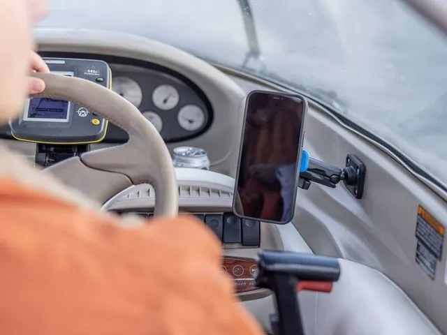 QUAD LOCK 360 4 Holes Rectangle Base QUADL 360 BASE FLAT RECTANGLE 4 HOLE 