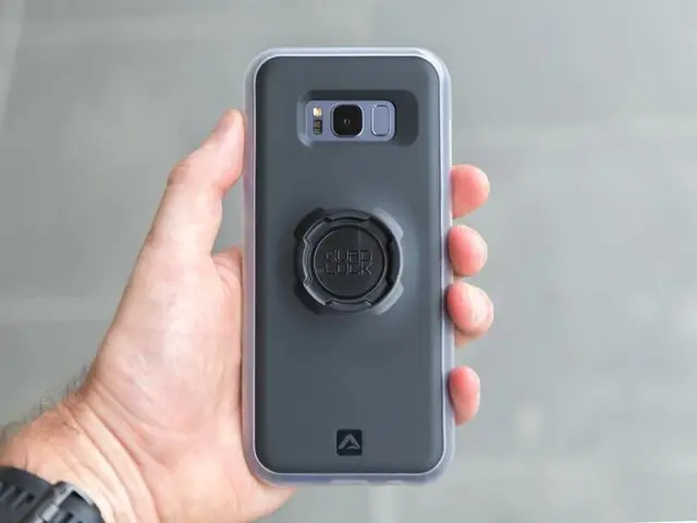 QUAD LOCK MAG Poncho - iPhone SE4 QUADL MAG PONCHO - IPHONE 16E SE4 