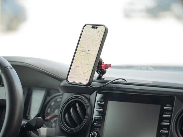 QUAD LOCK 20mm Ball Top Cap Adaptor QUADL 20MM BALL TOP CAP ADAPTOR 