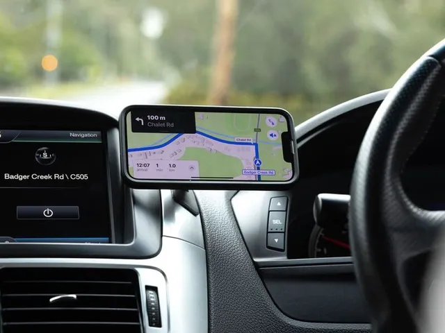 QUAD LOCK Dashboard Phone Mount QUADL DASH / CONSOLE CAR MOUNT 