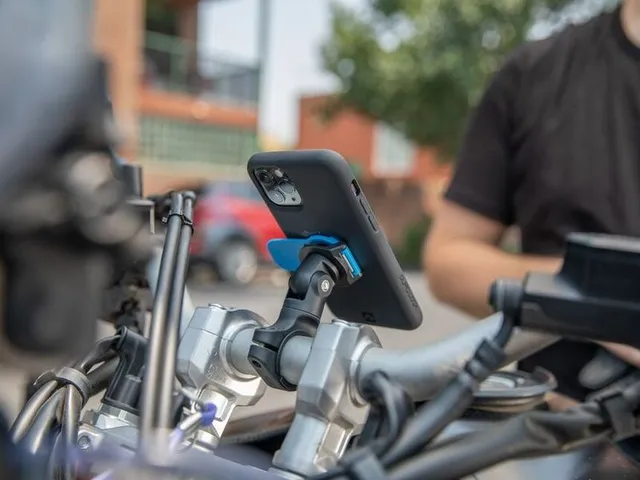 QUAD LOCK Knuckle Adaptor QUADL MOTORCYCLE KNUCKLE ADAPTOR 