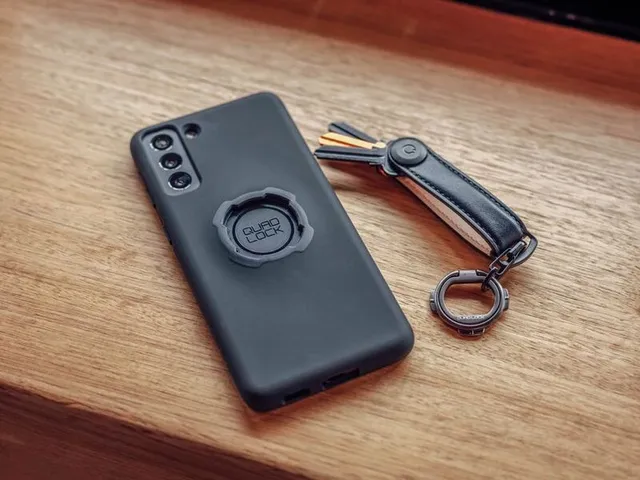 QUAD LOCK iPhone Mobildeksel iPhone 13 Pro Max 
