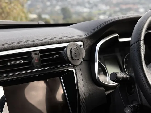 QUAD LOCK MAG Wireless Charging Head V2 QUADL MAG WIRELESS CHARGING HEAD V2 