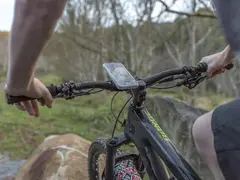 QUAD LOCK iPhone MAG Poncho Poncho Weather Protection