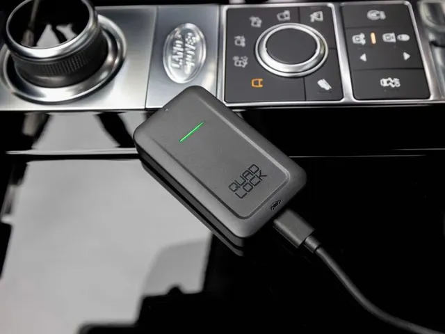 QUAD LOCK Wireless CarPlay Adaptator QUADL WIRELESS CARPLAY ADAPTOR 