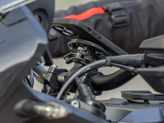 QUAD LOCK Wireless Charging Head WP V2 QUADL WP WIRELESS CHARG HEAD 12V24V V2 