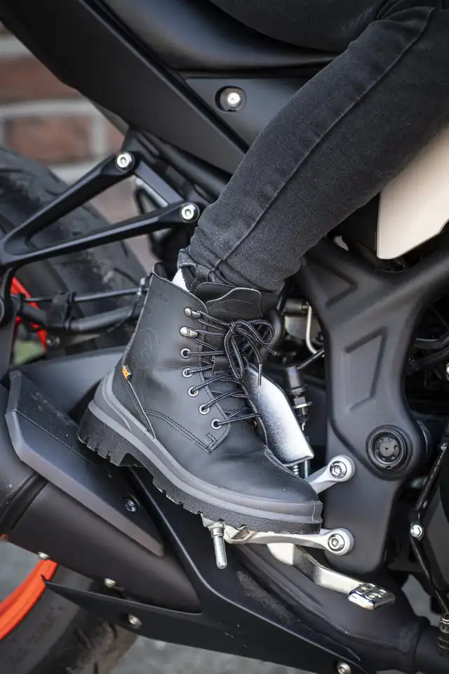 Falco 665 MC-Sko Viky Svart 