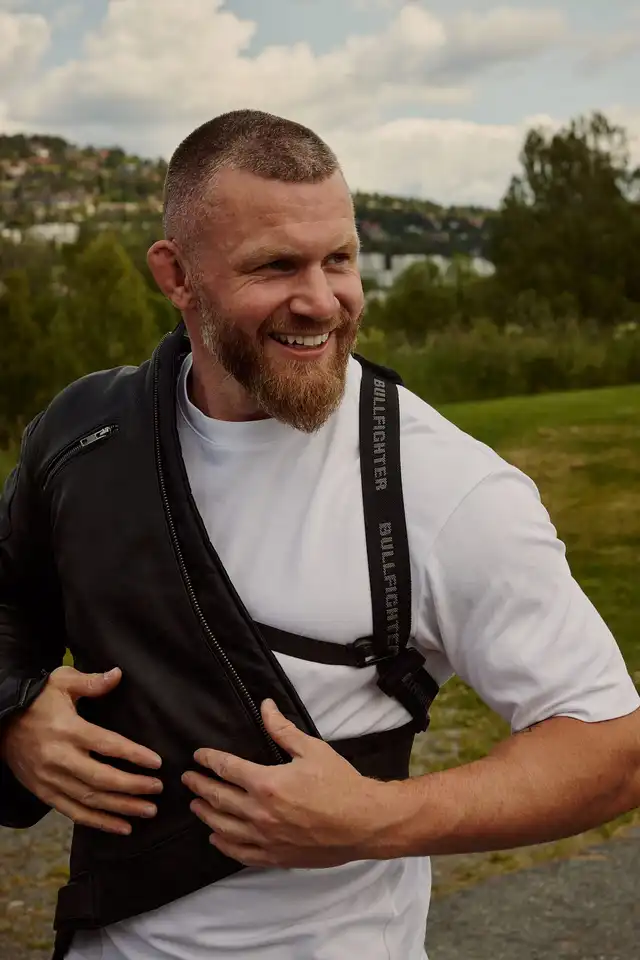 Bullfighter Panzer Ryggskinne Lvl.2 