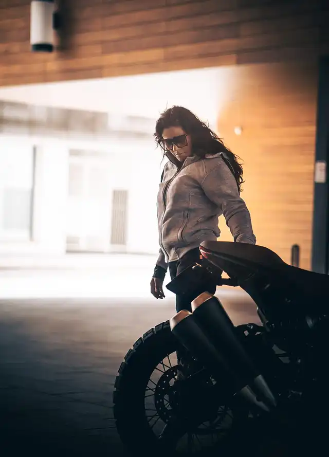 Bullfighter Slasher Dame MC-Hoodie Grå 