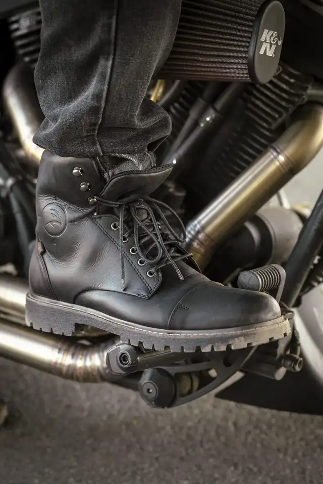 Falco 748 MC-Støvel Gordon II Svart 